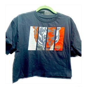NFL Team Apparel Chicago Bears women’s crop top, NEVER WORN.